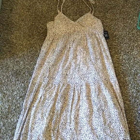 Gorgeous New Express Maxi Dress Size Medium. - Picture 5 of 7